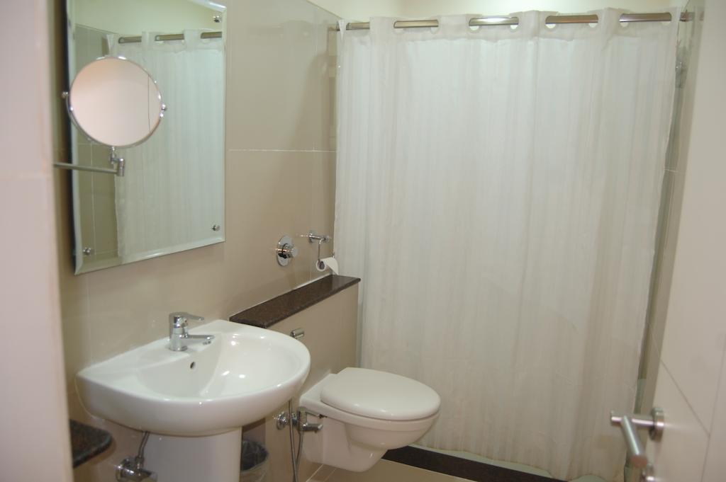Shreemaya Hotel Indore Room photo