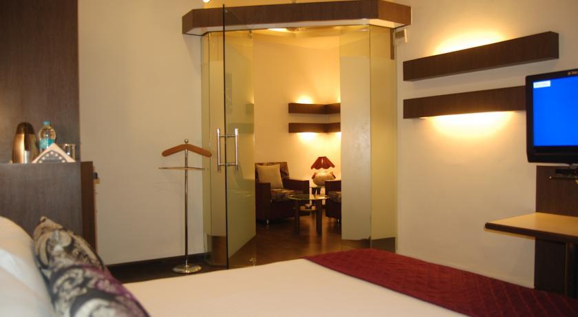 Shreemaya Hotel Indore Exterior photo