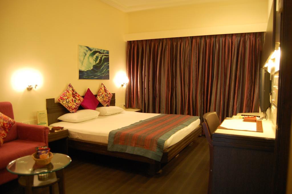 Shreemaya Hotel Indore Exterior photo
